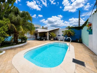 Sobrado com 3 Quartos à venda, 243m² no Jardim Modelo, Suzano