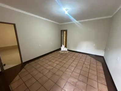 Casa com 3 Quartos à venda, 222m² no São Cristóvão, Volta Redonda