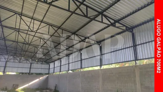 Galpão/Depósito/Armazém para alugar, 700m² no Barra de Guaratiba, Rio de Janeiro
