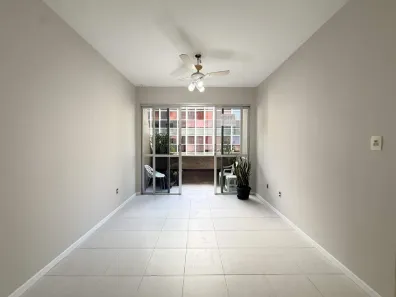 Apartamento com 2 Quartos para alugar, 80m² no Centro, Florianópolis