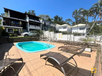 Casa com 4 Quartos à venda, 362m² no Abraão, Florianópolis