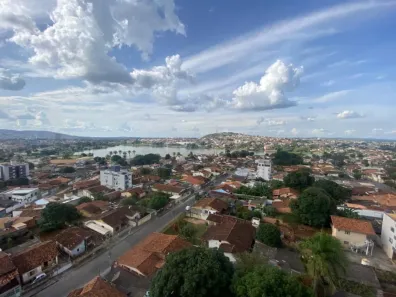 Cobertura com 4 Quartos para alugar, 220m² no Boa Vista, Sete Lagoas