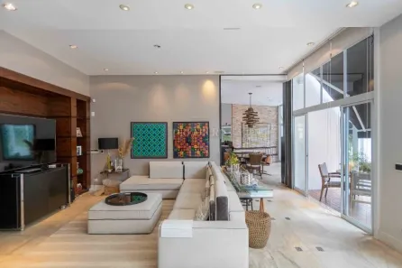 Casa de Condomínio com 6 Quartos para alugar, 765m² no Mossunguê, Curitiba