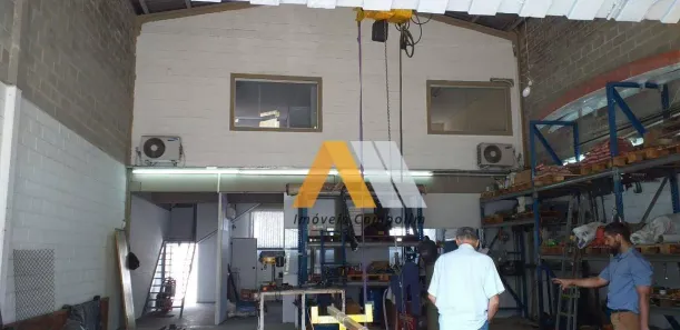 Galpão/Depósito/Armazém à venda, 320m² no Jardim Carolina, Sorocaba