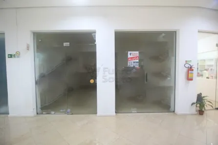 Sala Comercial à venda, 34m² no Centro, Pelotas