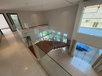 Sobrado com 5 Quartos à venda, 330m² no Jardins Milão, Goiânia