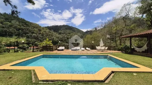 Casa com 4 Quartos à venda, 634m² no Itaipava, Petrópolis