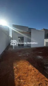 Casa com 2 Quartos à venda, 65m² no Novo Mundo, Uberlândia