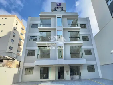 Apartamento com 2 Quartos à venda, 60m² no Tabuleiro, Camboriú
