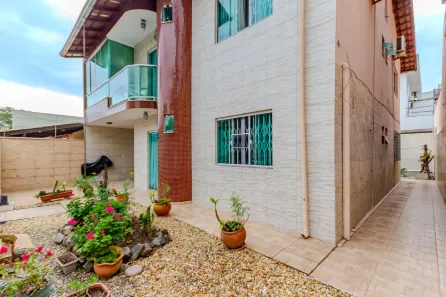 Casa com 4 Quartos à venda, 242m² no Centro, Balneário Camboriú