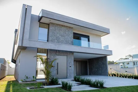 Casa de Condomínio com 4 Quartos à venda, 262m² no São João do Rio Vermelho, Florianópolis