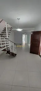 Sobrado com 4 Quartos à venda, 300m² no Vila Costa, Suzano