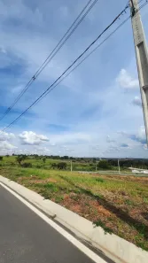 Lote/Terreno à venda, 250m² no Condomínio Vinhas, Senador Canedo