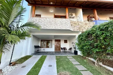 Casa com 4 Quartos à venda, 184m² no Espírito Santo, Porto Alegre