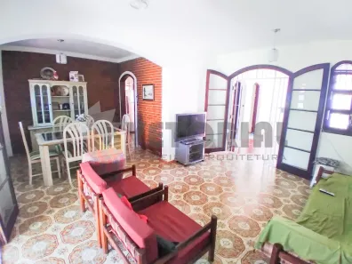 Casa com 3 Quartos à venda, 140m² no Jardim Mariella, Caraguatatuba