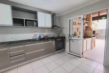 Casa de Condomínio com 4 Quartos para alugar, 157m² no Parque Alto Taquaral, Campinas