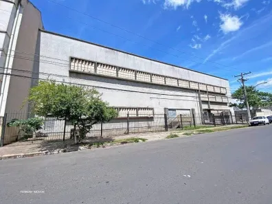 Prédio Comercial para venda ou aluguel, 2071m² no Floresta, Porto Alegre