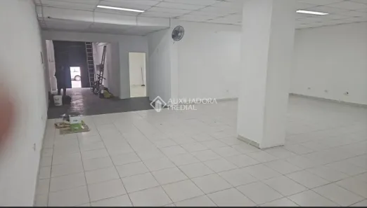 Galpão/Depósito/Armazém para alugar, 200m² no Vila Bertioga, São Paulo