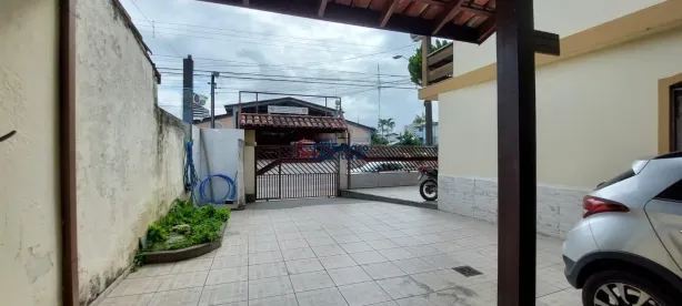 Sobrado com 3 Quartos à venda, 276m² no Indaiá, Caraguatatuba