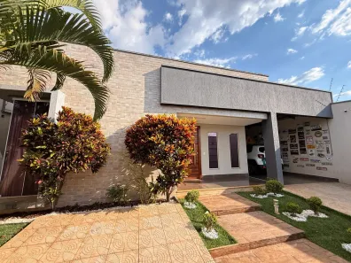 Casa com 3 Quartos à venda, 265m² no Parque Amazônia, Goiânia