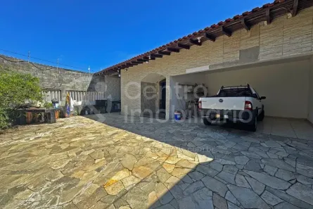 Casa com 3 Quartos à venda, 200m² no Belmira Novaes, Peruíbe