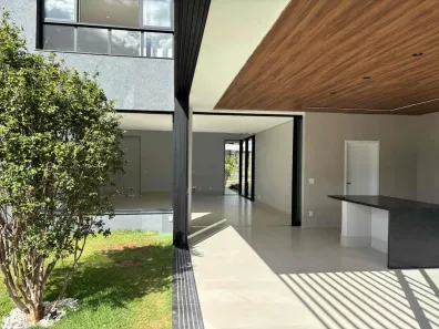 Sobrado com 3 Quartos à venda, 405m² no Jardins França, Goiânia