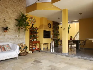 Sobrado com 4 Quartos à venda, 273m² no Jardim da Fonte, Jundiaí