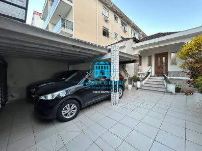Casa com 4 Quartos à venda, 475m² no Gonzaga, Santos