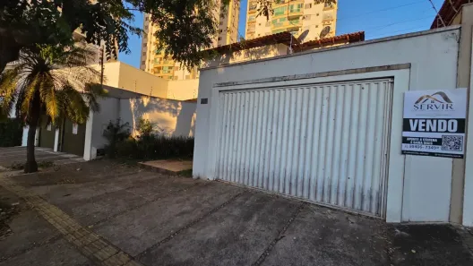 Sobrado com 7 Quartos à venda, 300m² no Nova Suiça, Goiânia