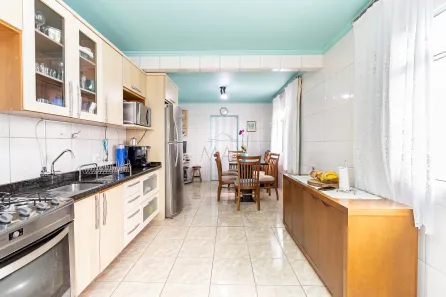Casa com 3 Quartos à venda, 98m² no Pinheirinho, Curitiba