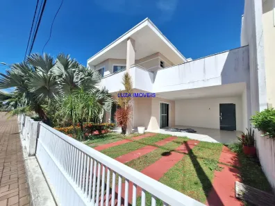 Casa com 4 Quartos para alugar, 200m² no Buraquinho, Lauro de Freitas