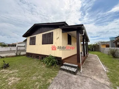 Casa com 2 Quartos para alugar, 60m² no Zona Nova, Balneário Arroio do Silva