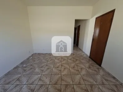 Casa com 2 Quartos para alugar, 50m² no Jardim Patrícia, Uberlândia