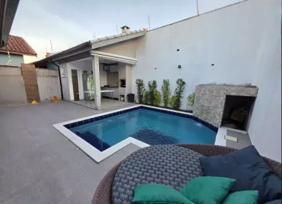 Casa com 3 Quartos à venda, 151m² no Três Marias, Peruíbe