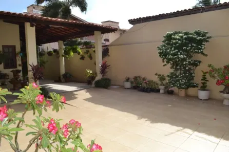 Casa com 5 Quartos à venda, 220m² no Sapiranga-Coité, Fortaleza