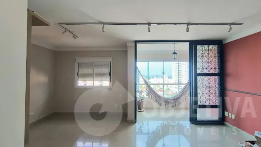 Apartamento com 3 Quartos para alugar, 98m² no Santa Mônica, Uberlândia