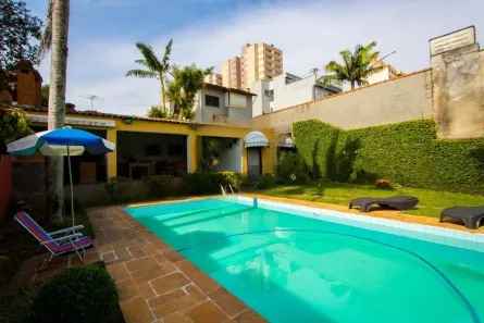 Casa com 3 Quartos para alugar, 373m² no Vila Bastos, Santo André