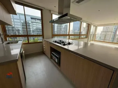Apartamento com 3 Quartos para alugar, 147m² no Itaim Bibi, São Paulo