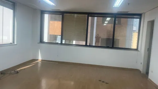 Sala Comercial para alugar, 44m² no Indianópolis, São Paulo