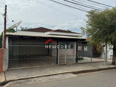Casa com 5 Quartos à venda, 213m² no Vila Loyola, São João da Boa Vista