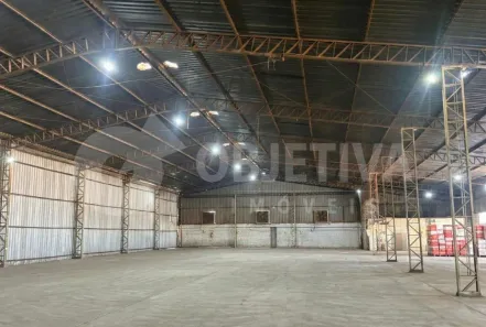 Galpão/Depósito/Armazém para alugar, 2500m² no São Jorge, Uberlândia