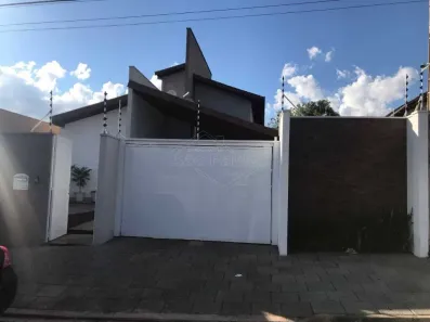 Casa com 3 Quartos à venda, 200m² no Residencial Cambuy, Araraquara