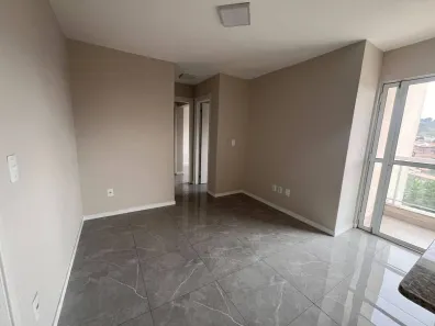 Apartamento com 2 Quartos para alugar, 73m² no Retiro, Volta Redonda