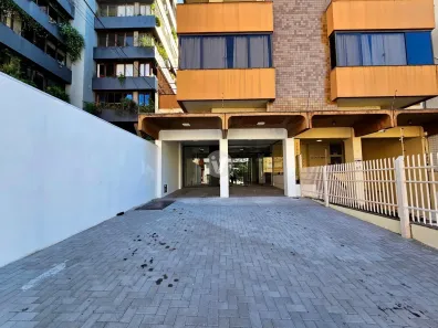 Ponto Comercial com 1 Quarto para venda ou aluguel, 650m² no Centro, Santa Maria