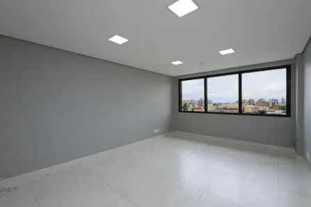 Sala Comercial para alugar, 42m² no Passo da Areia, Porto Alegre