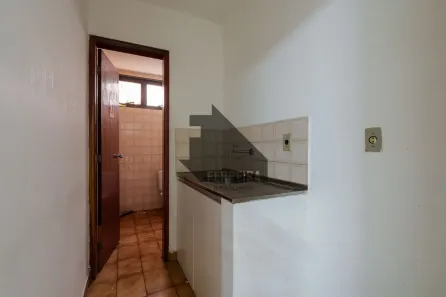 Sala Comercial para alugar, 57m² no Zona Industrial, Brasília
