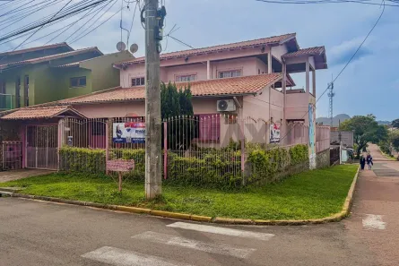 Casa com 3 Quartos à venda, 300m² no Santo Inácio, Esteio