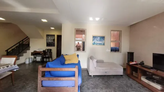 Casa com 4 Quartos à venda, 280m² no Jardim Riacho das Pedras, Contagem