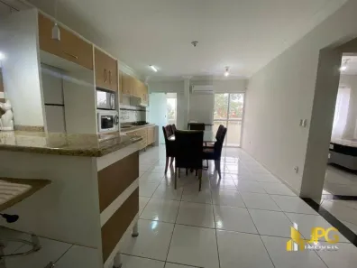 Apartamento com 2 Quartos para alugar, 70m² no Centro, Camboriú