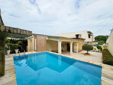 Casa com 4 Quartos à venda, 334m² no Parque 10 de Novembro, Manaus